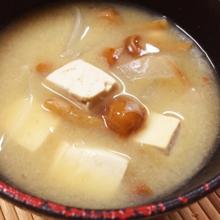 なめこ&玉ねぎ&豆腐の味噌汁